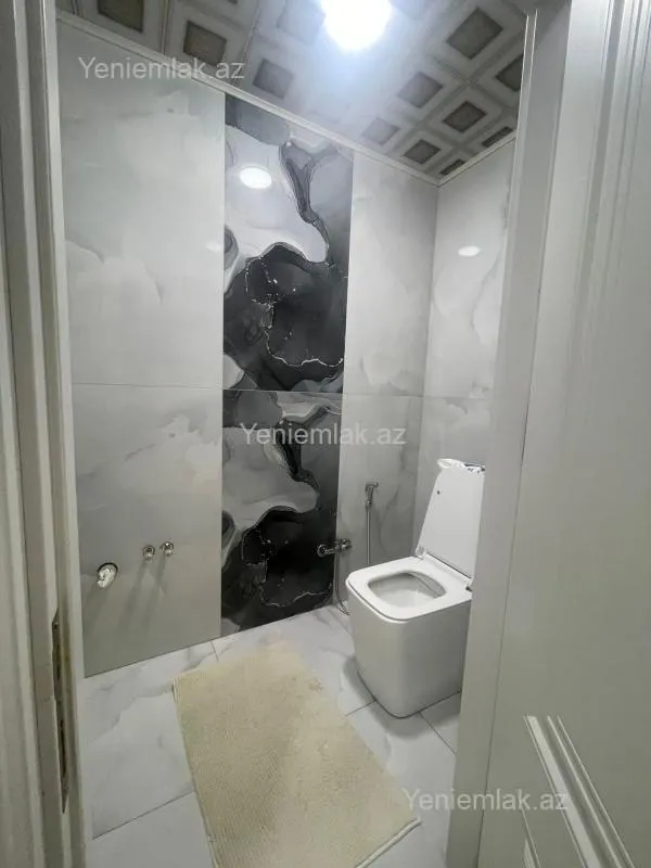 Satılır 4 otaqlı yeni tikili 140 m²