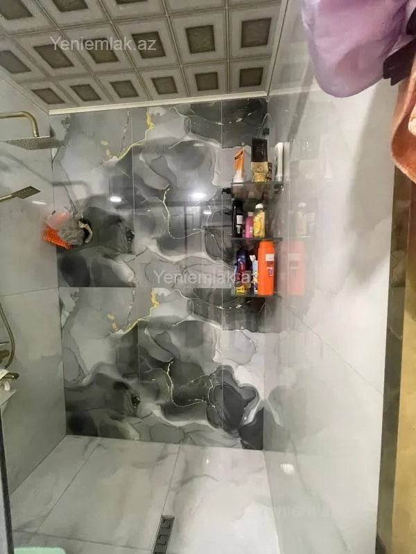 Satılır 4 otaqlı yeni tikili 140 m²