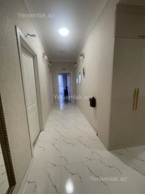 Satılır 4 otaqlı yeni tikili 140 m²