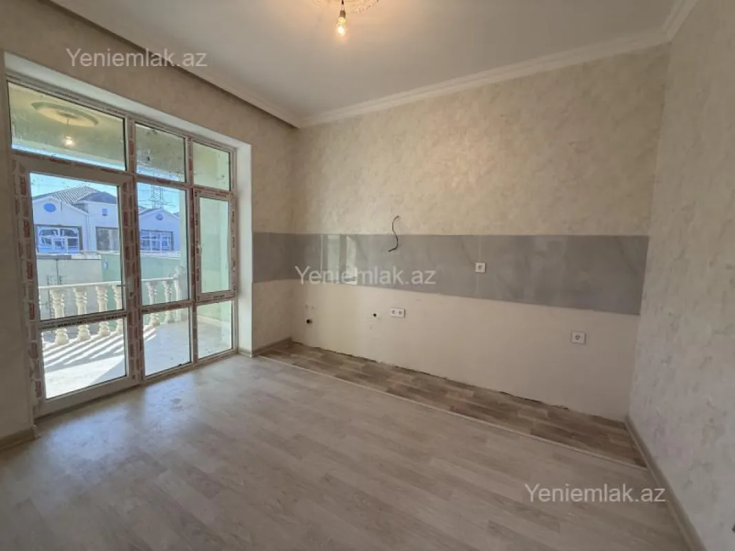 Satılır 3 otaqlı həyət evi 100 m²