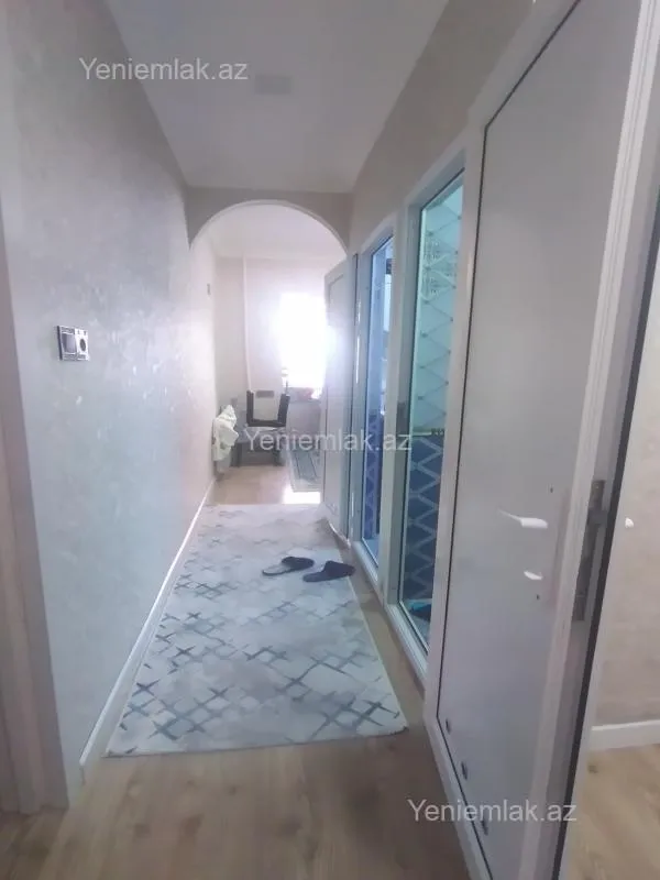 Satılır 3 otaqlı köhnə tikili 90 m²