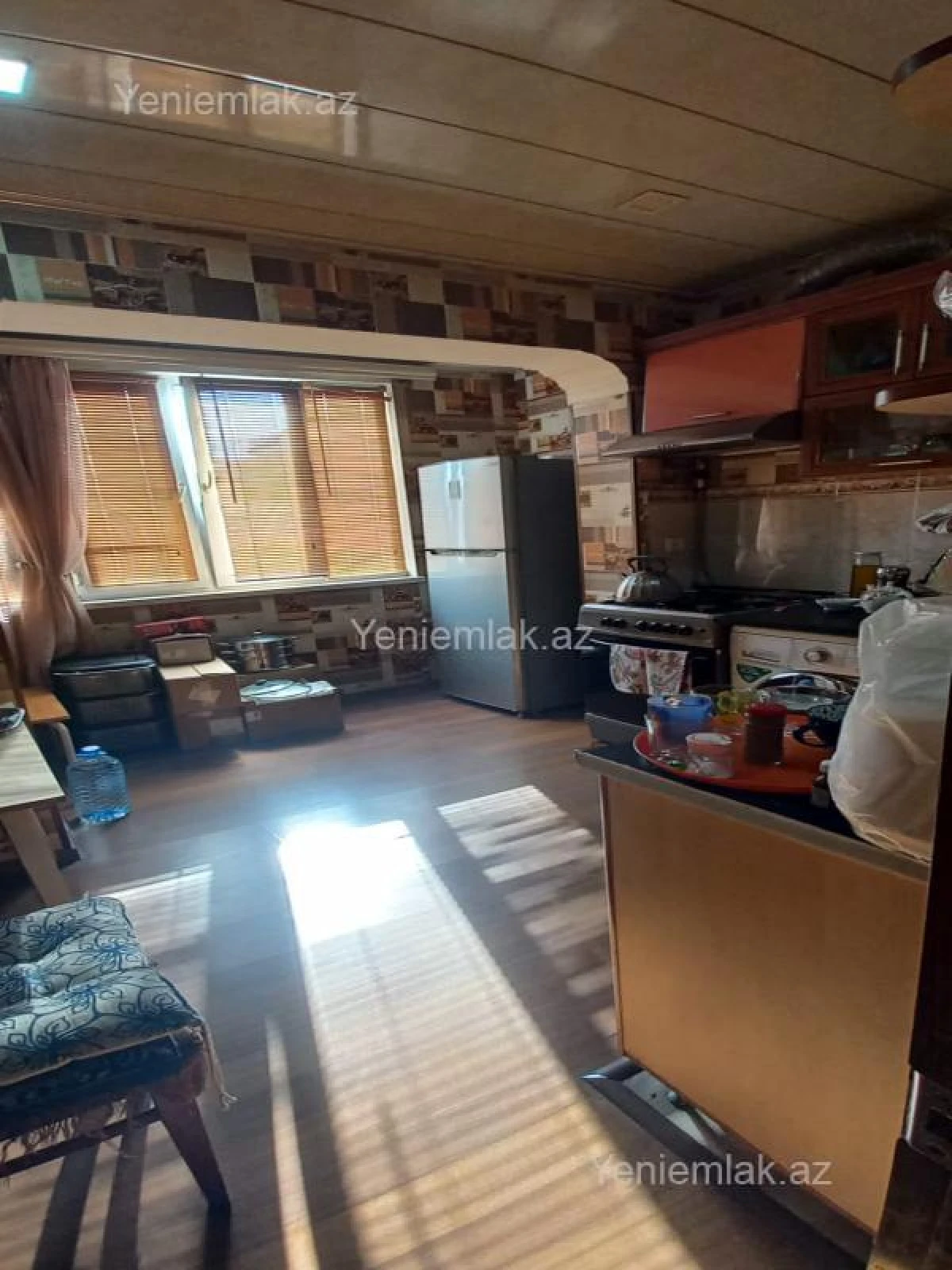 Satılır 3 otaqlı köhnə tikili 90 m²