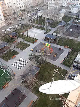 Satılır 3 otaqlı köhnə tikili 90 m²