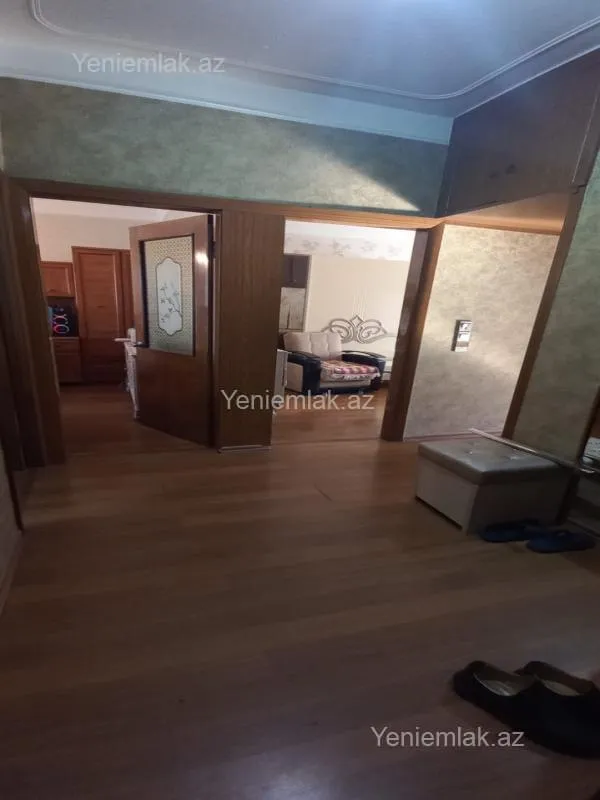 Satılır 3 otaqlı köhnə tikili 90 m²