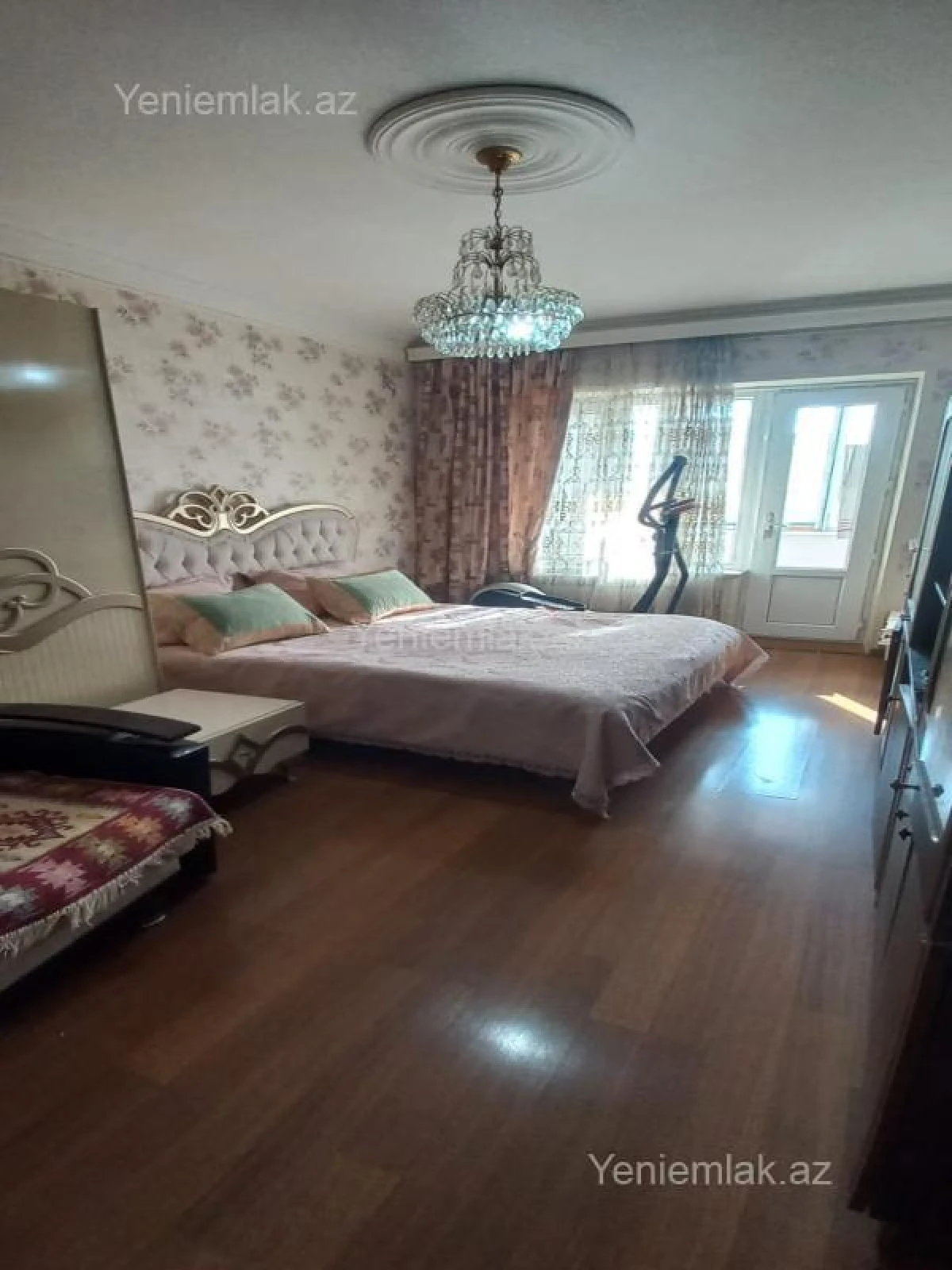 Satılır 3 otaqlı köhnə tikili 90 m²