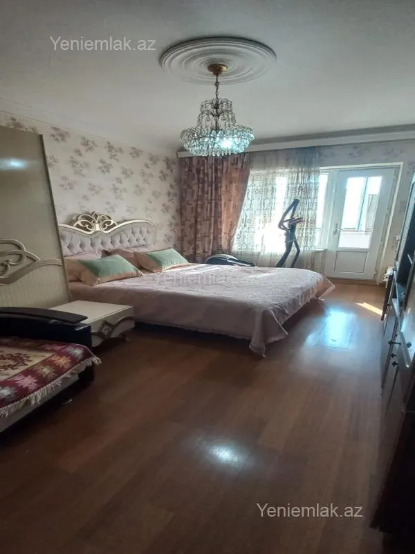 Satılır 3 otaqlı köhnə tikili 90 m²