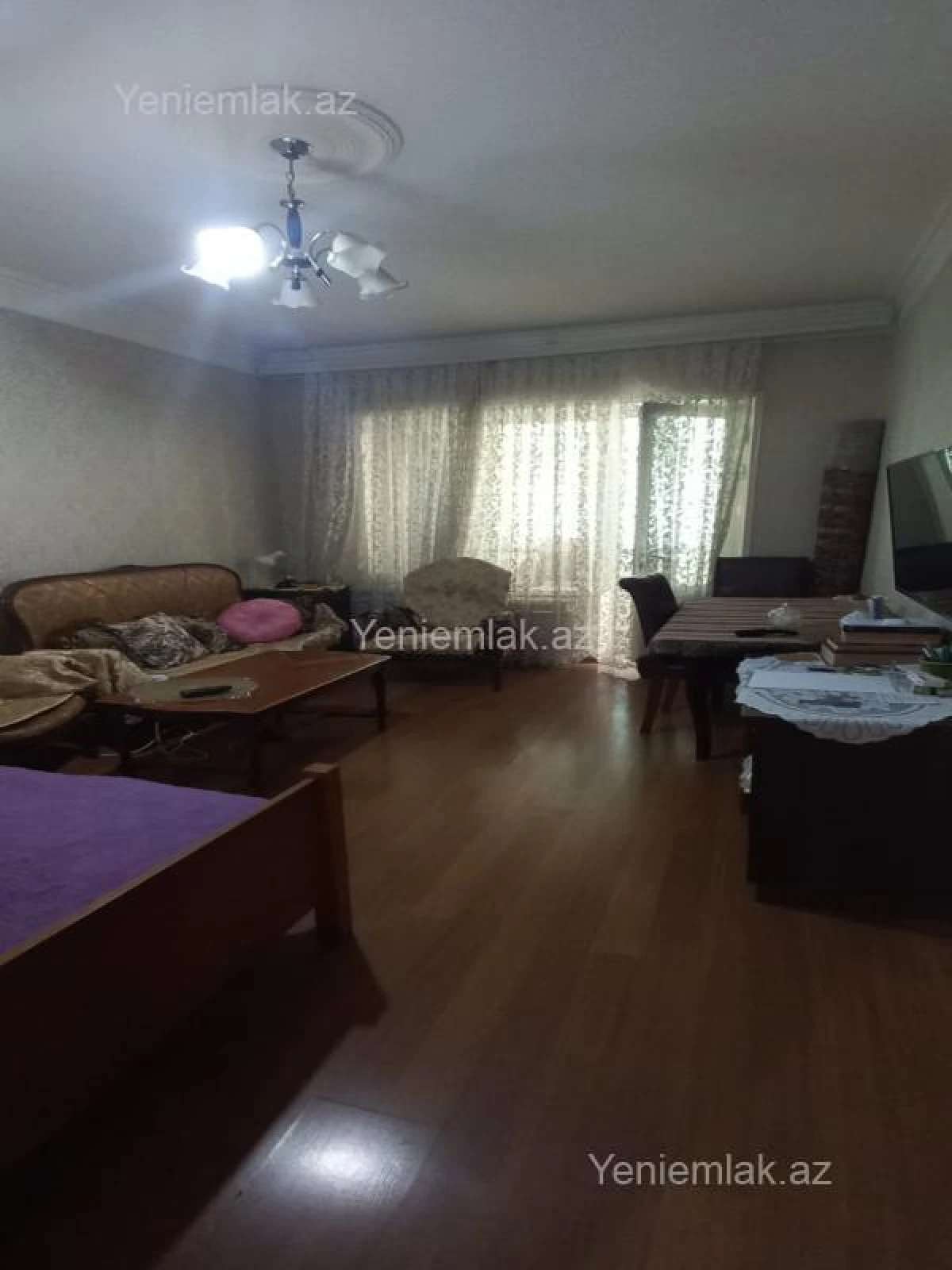 Satılır 3 otaqlı köhnə tikili 90 m²