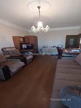 Satılır 3 otaqlı köhnə tikili 90 m²