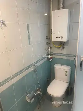 Satılır 3 otaqlı köhnə tikili 90 m²