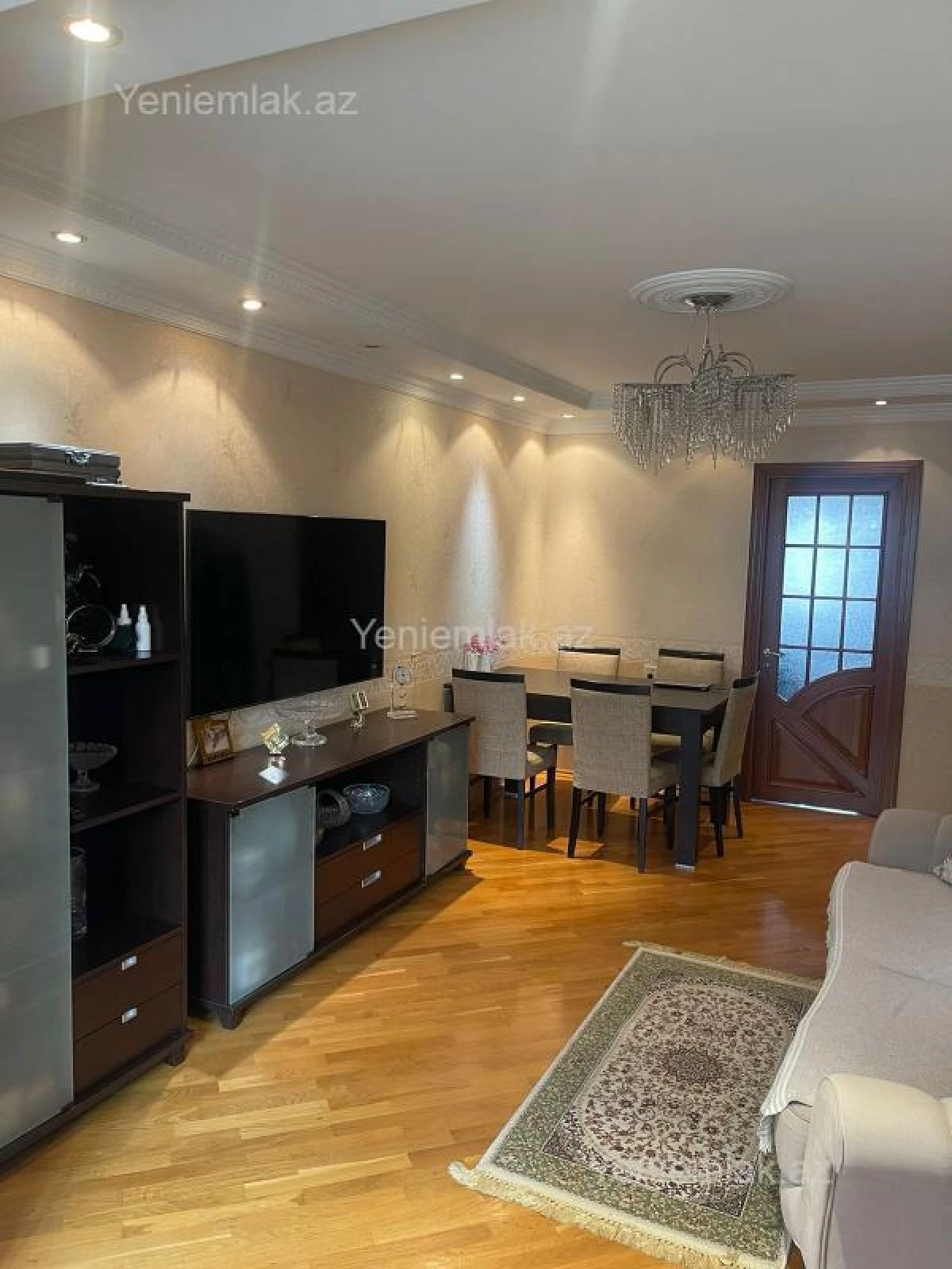 Satılır 3 otaqlı köhnə tikili 90 m²