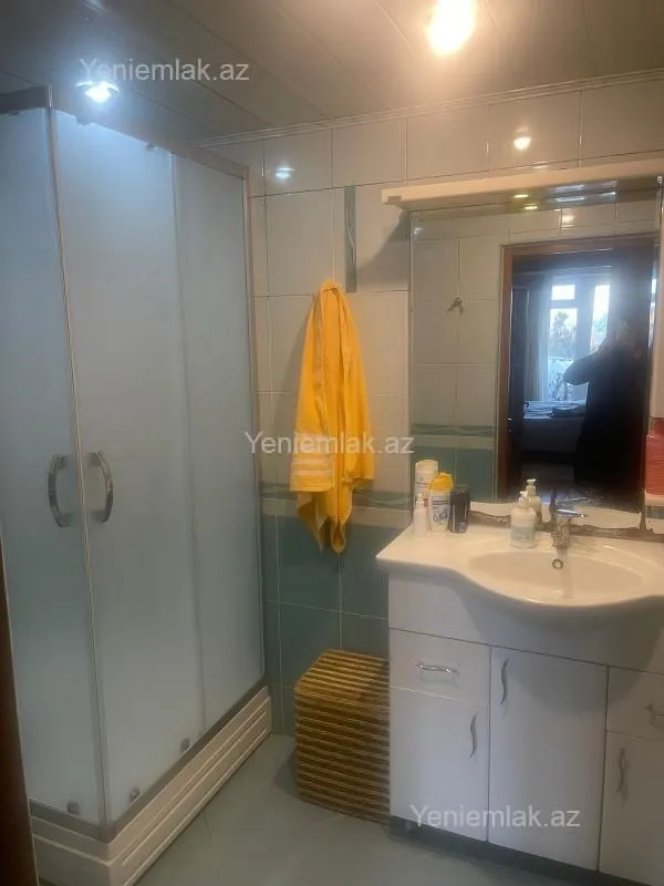 Satılır 3 otaqlı köhnə tikili 90 m²