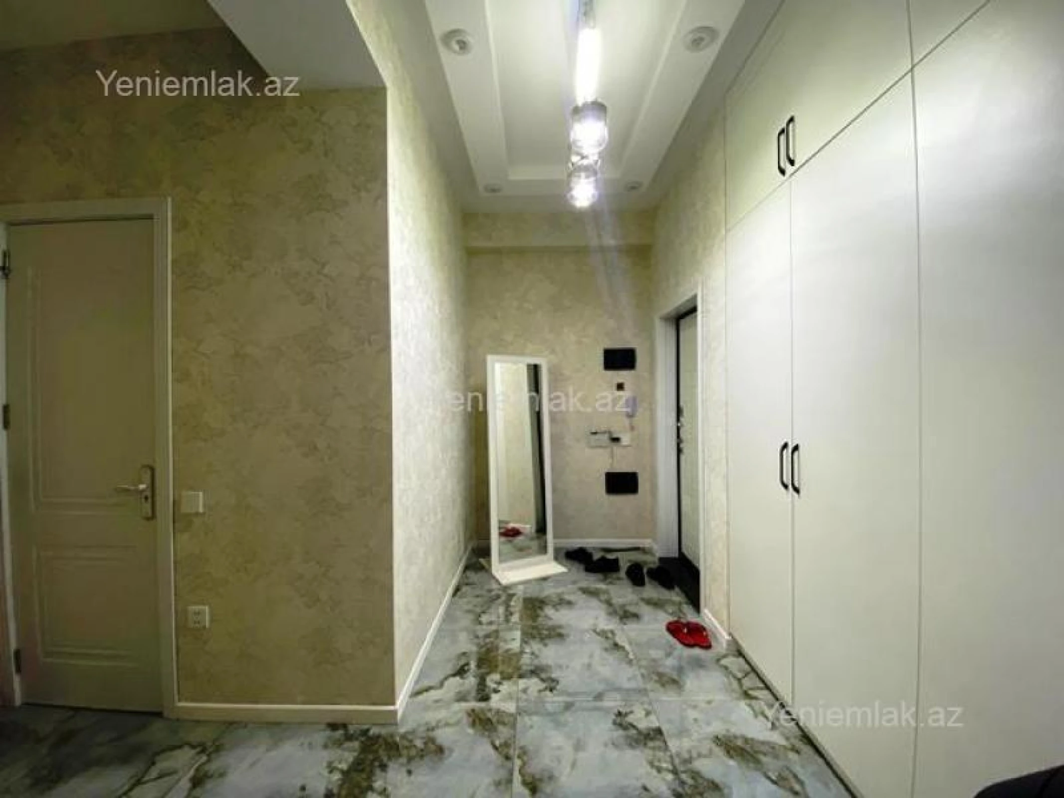 Satılır 2 otaqlı yeni tikili 75 m²