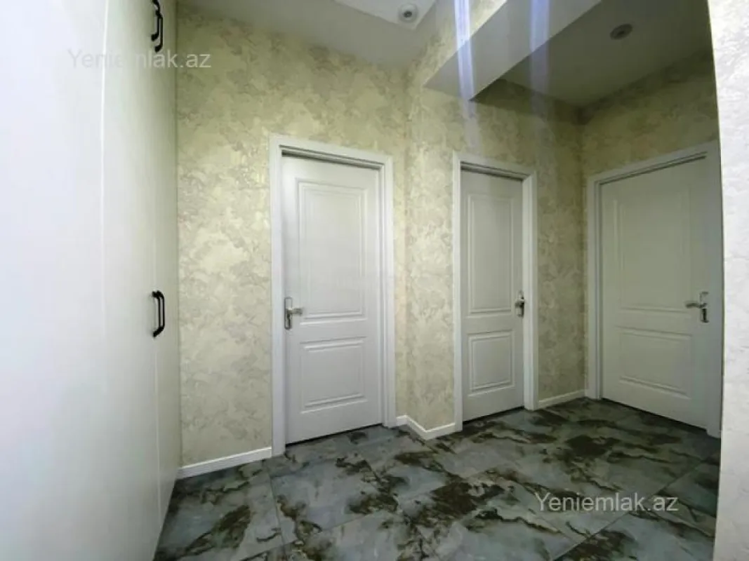 Satılır 2 otaqlı yeni tikili 75 m²