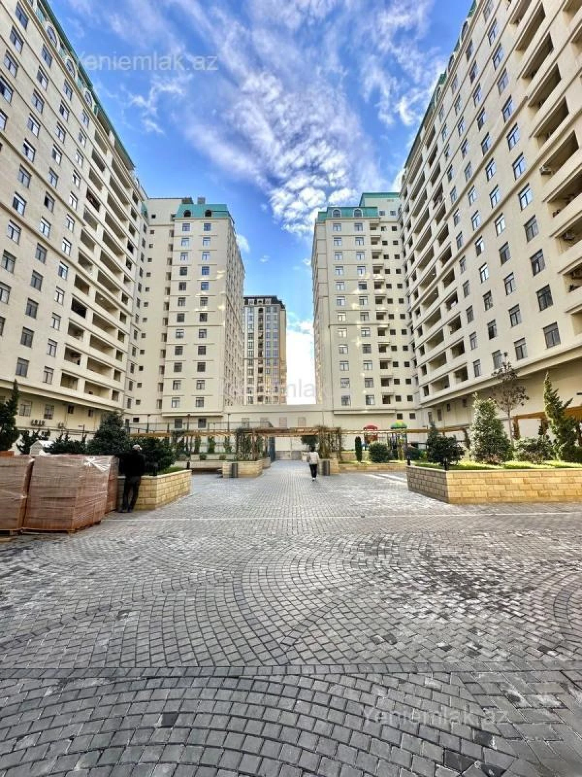 Satılır 2 otaqlı yeni tikili 72 m²