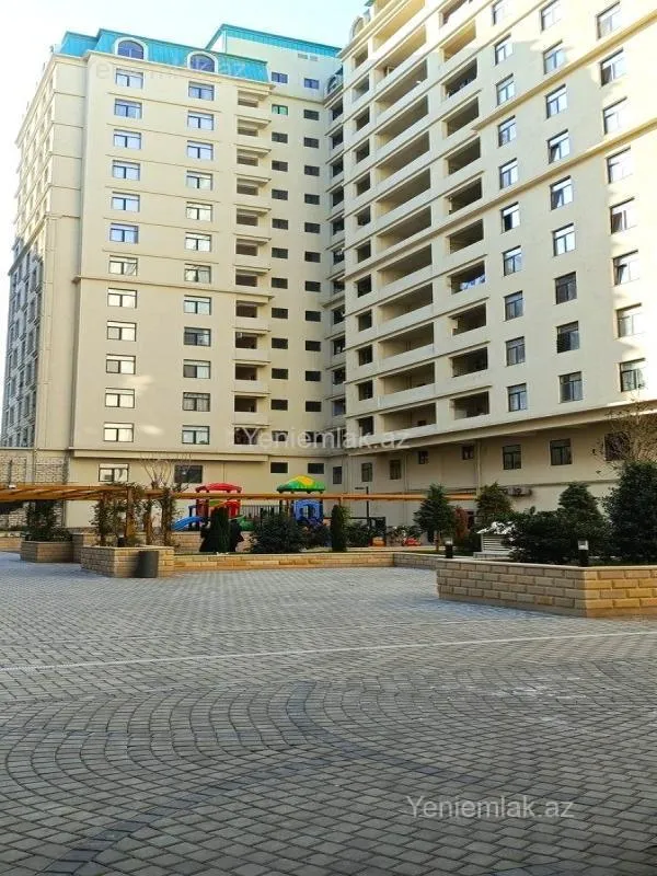 Satılır 2 otaqlı yeni tikili 72 m²