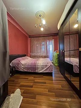 Satılır 2 otaqlı köhnə tikili 60 m²