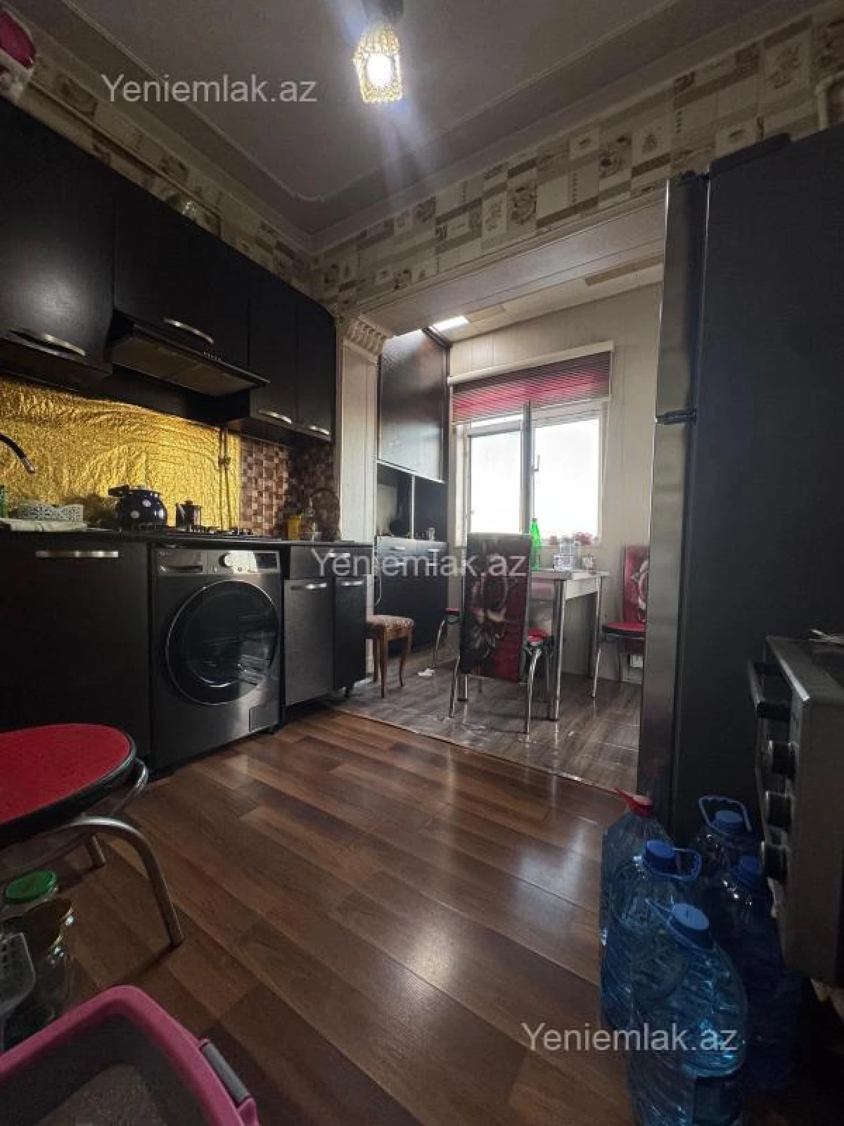 Satılır 2 otaqlı köhnə tikili 60 m²