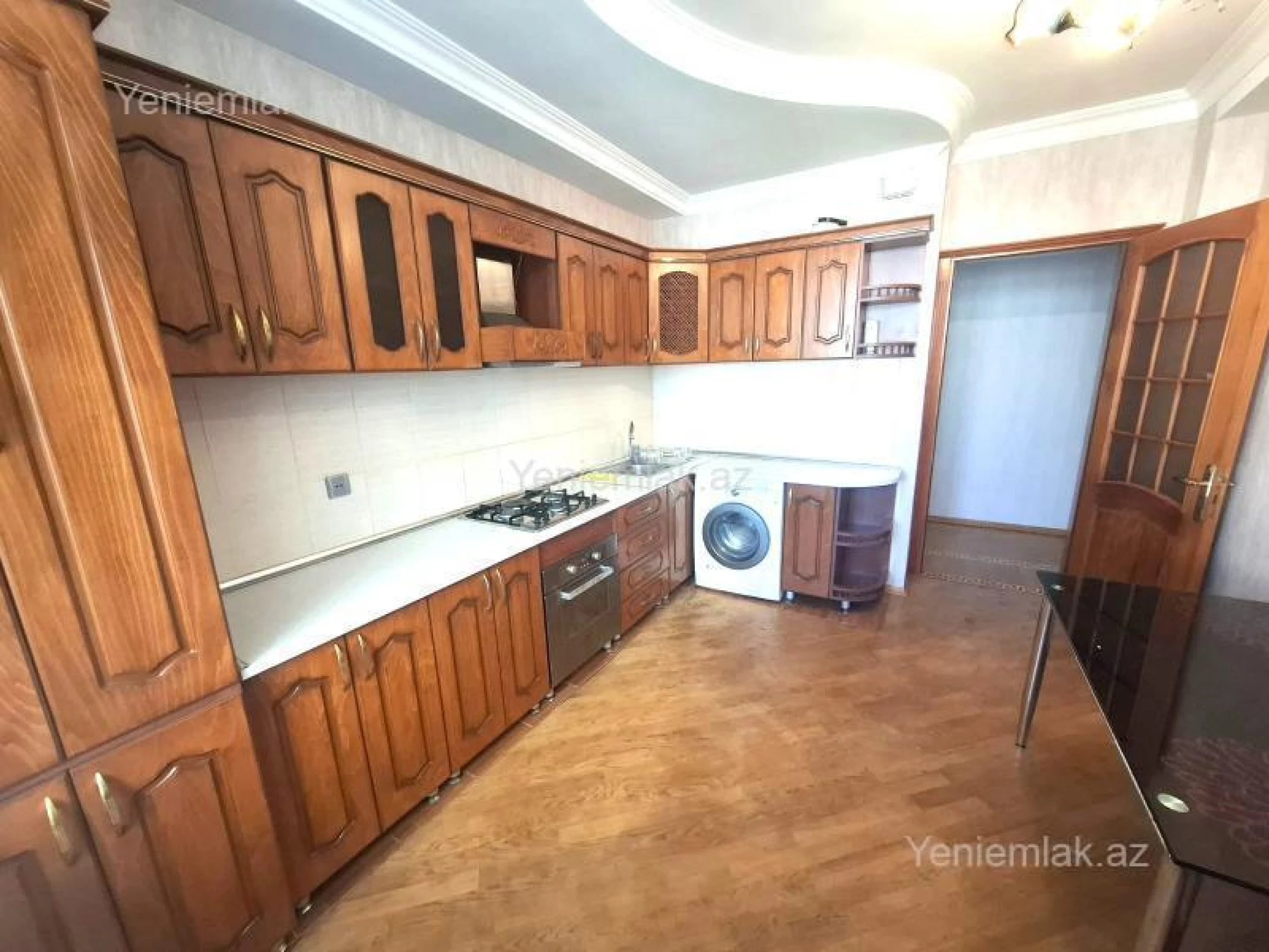 Satılır 4 otaqlı yeni tikili 150 m²