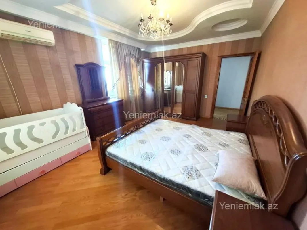 Satılır 4 otaqlı yeni tikili 150 m²