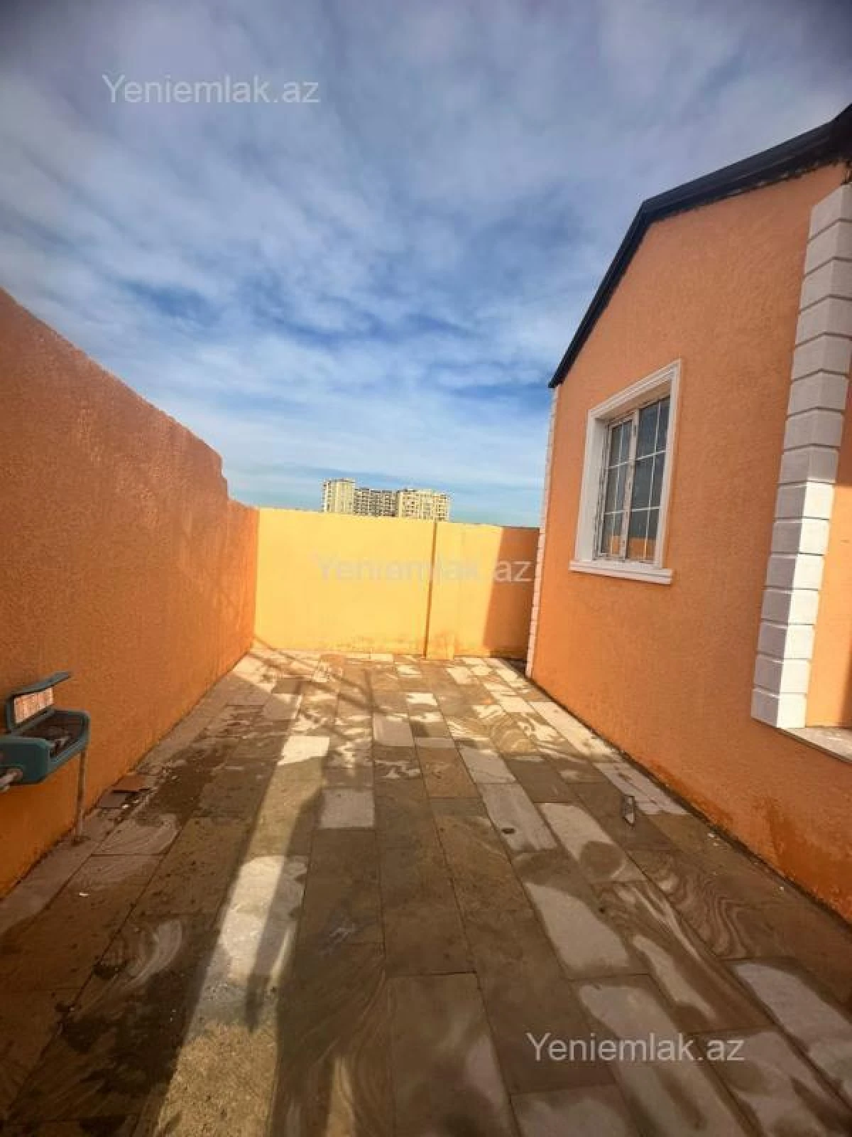 Satılır 2 otaqlı həyət evi 50 m²