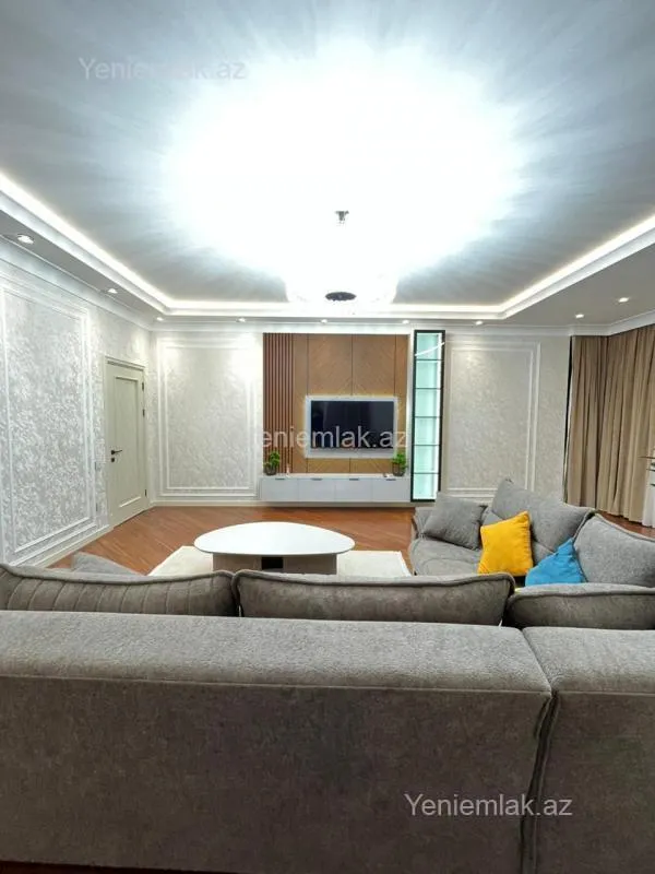 Satılır 4 otaqlı yeni tikili 191 m²