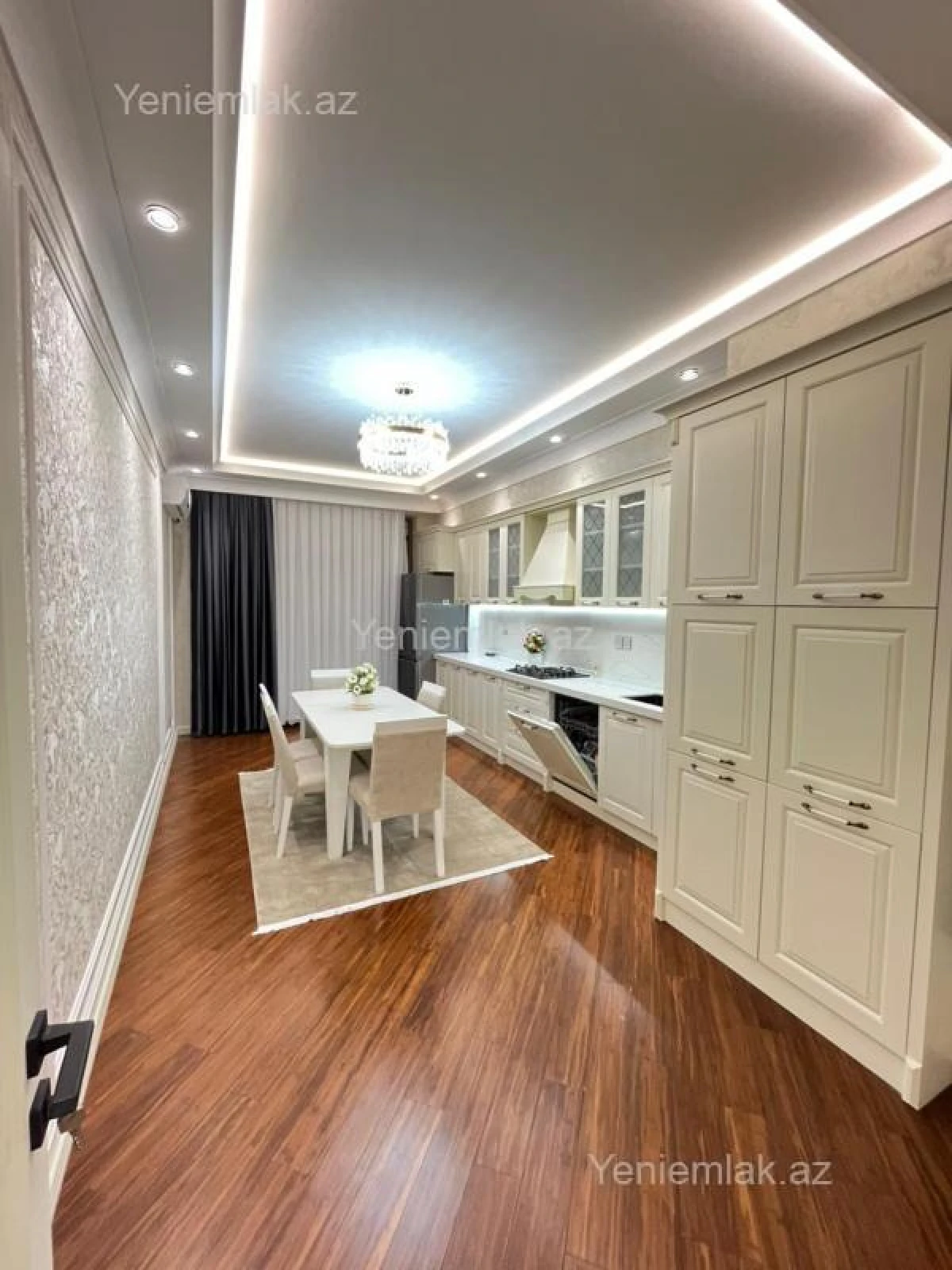 Satılır 4 otaqlı yeni tikili 191 m²