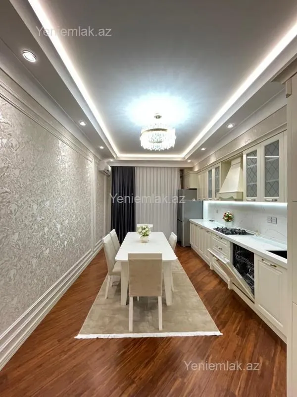 Satılır 4 otaqlı yeni tikili 191 m²