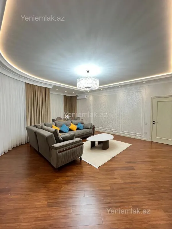 Satılır 4 otaqlı yeni tikili 191 m²