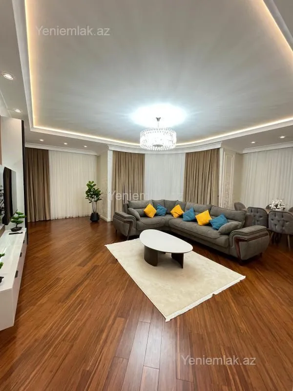 Satılır 4 otaqlı yeni tikili 191 m²