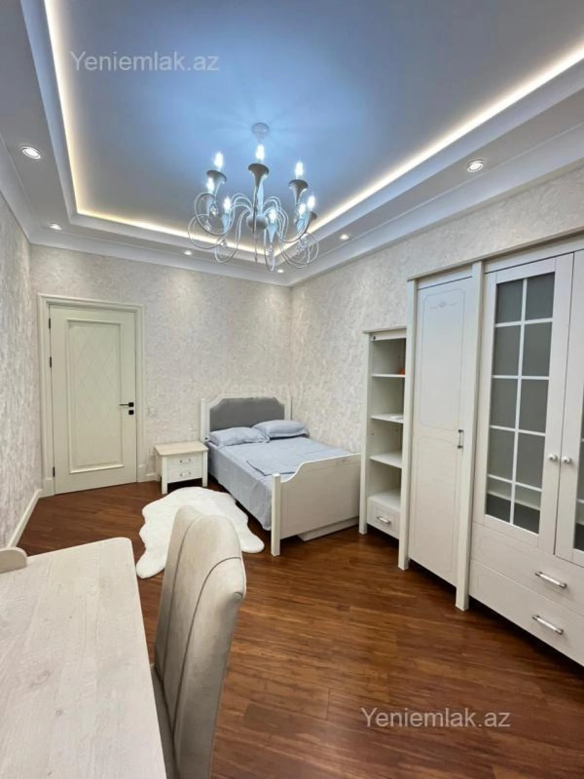 Satılır 4 otaqlı yeni tikili 191 m²