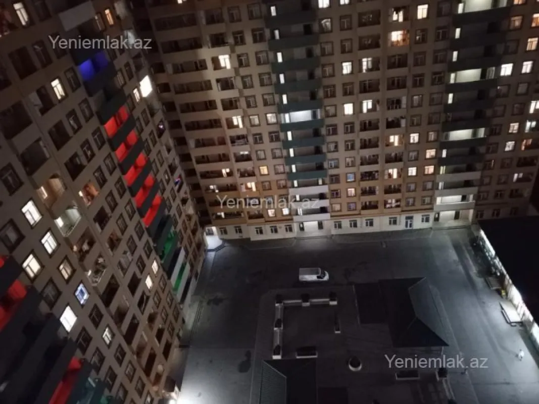 Satılır 3 otaqlı yeni tikili 132 m²