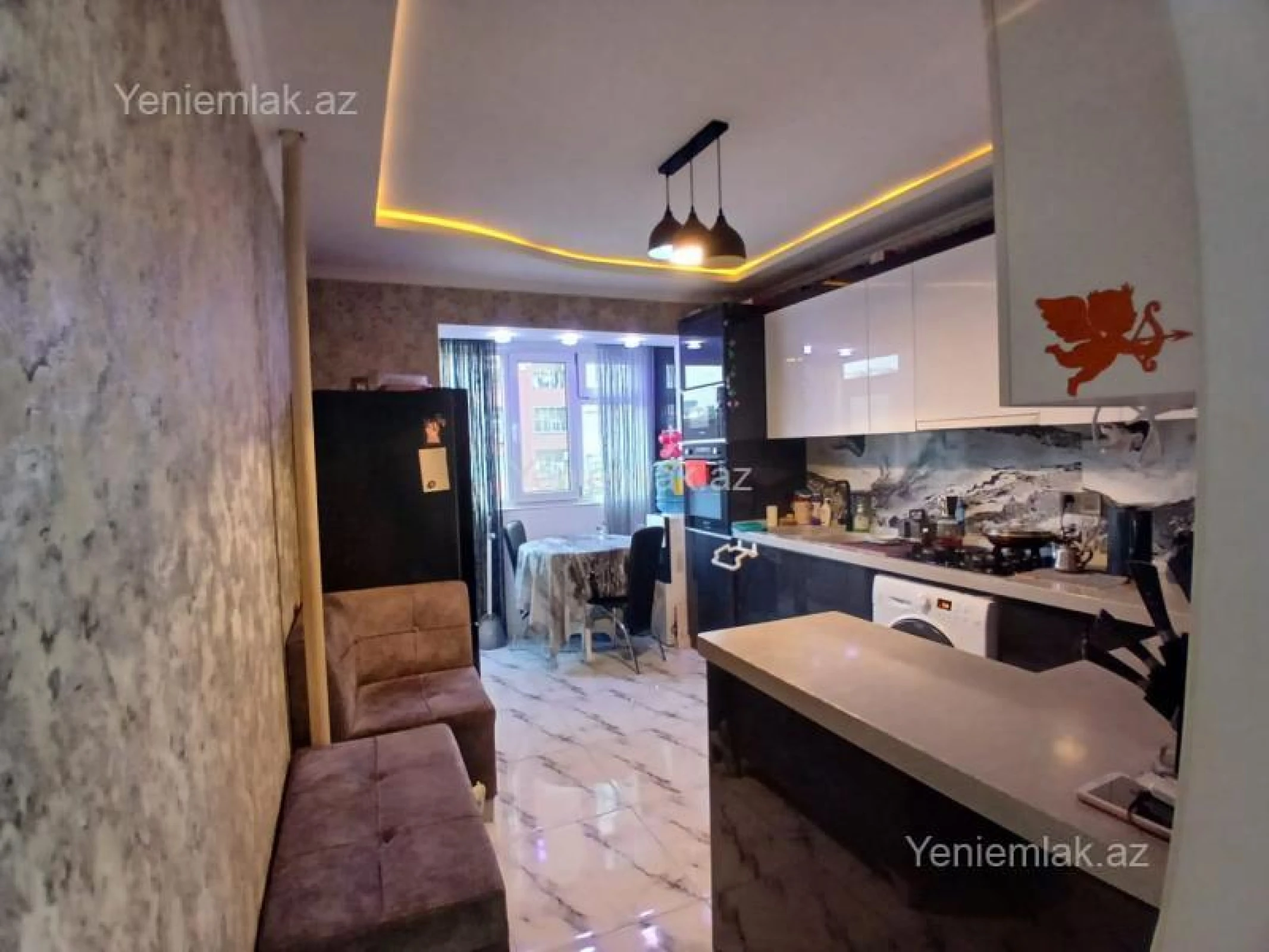 Satılır 2 otaqlı köhnə tikili 60 m²