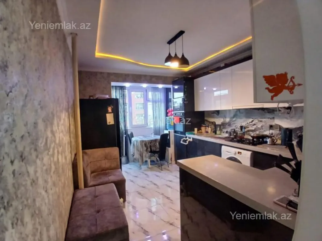 Satılır 2 otaqlı köhnə tikili 60 m²
