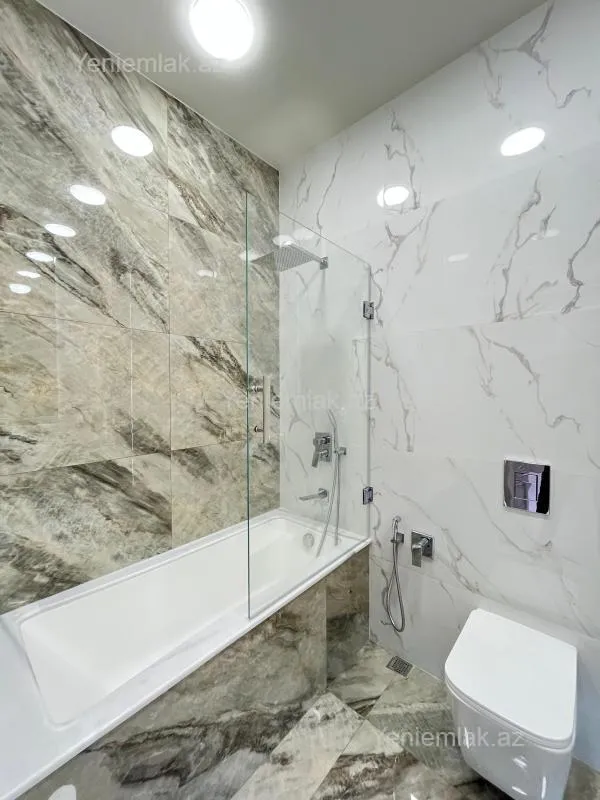 Satılır 3 otaqlı yeni tikili 141 m²