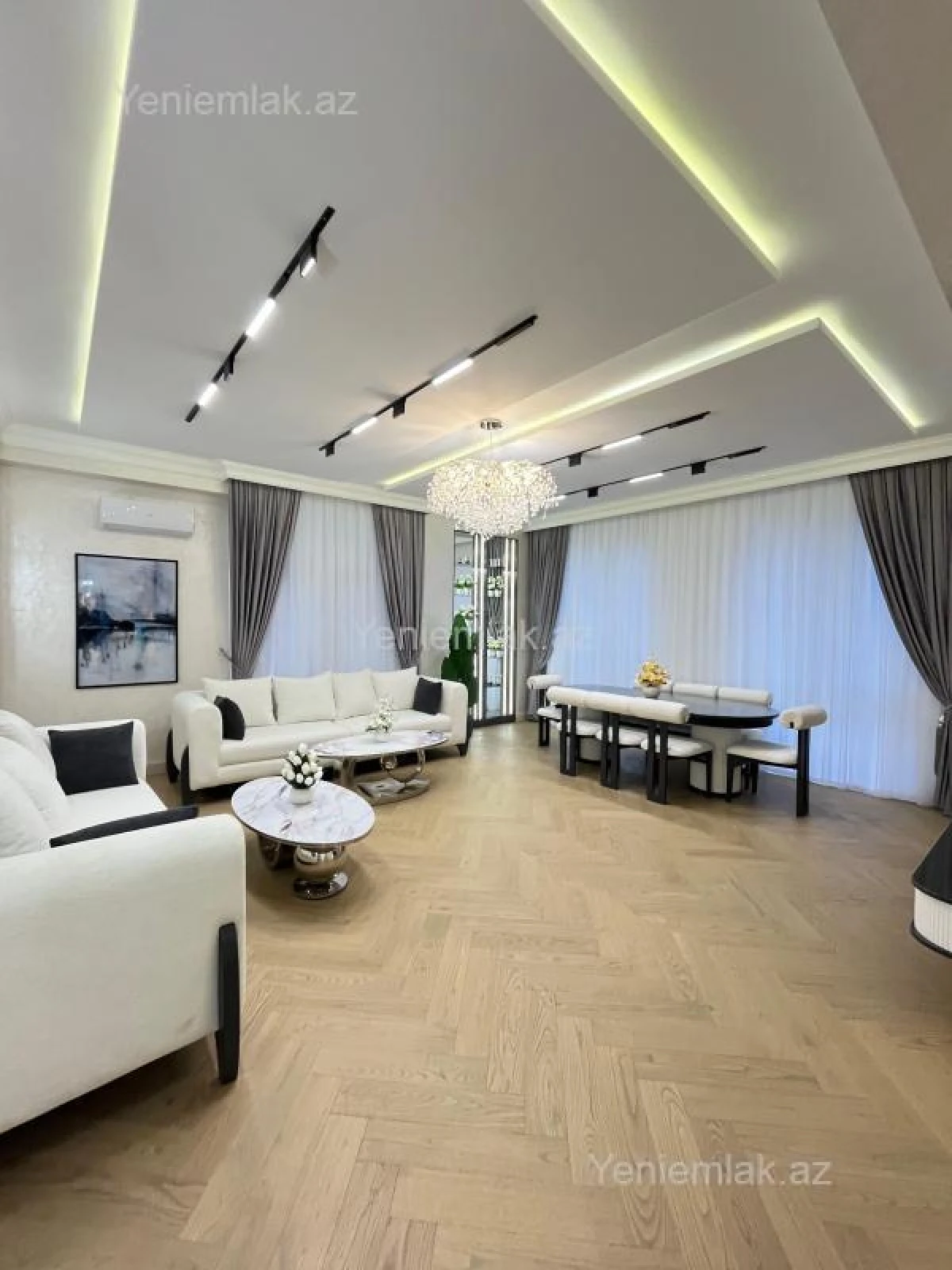 Satılır 3 otaqlı yeni tikili 155 m²