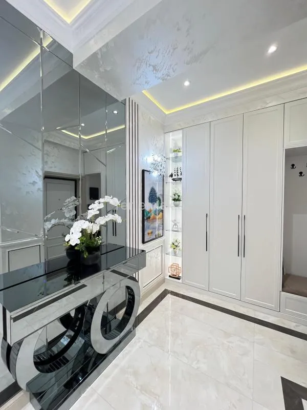 Satılır 3 otaqlı yeni tikili 155 m²