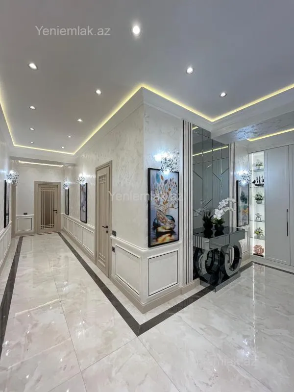 Satılır 3 otaqlı yeni tikili 155 m²