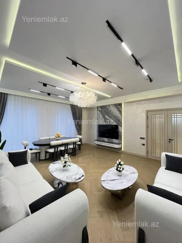 Satılır 3 otaqlı yeni tikili 155 m²