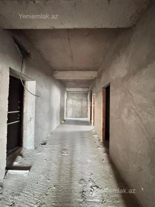 Satılır 4 otaqlı yeni tikili 190 m²