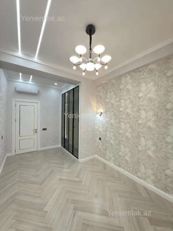 Satılır 4 otaqlı yeni tikili 160 m²