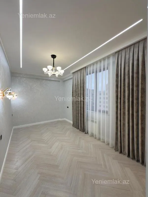 Satılır 4 otaqlı yeni tikili 160 m²
