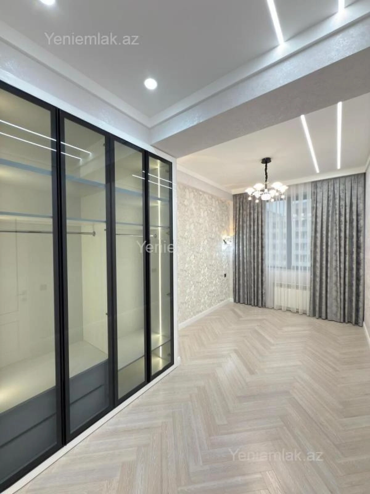 Satılır 4 otaqlı yeni tikili 160 m²