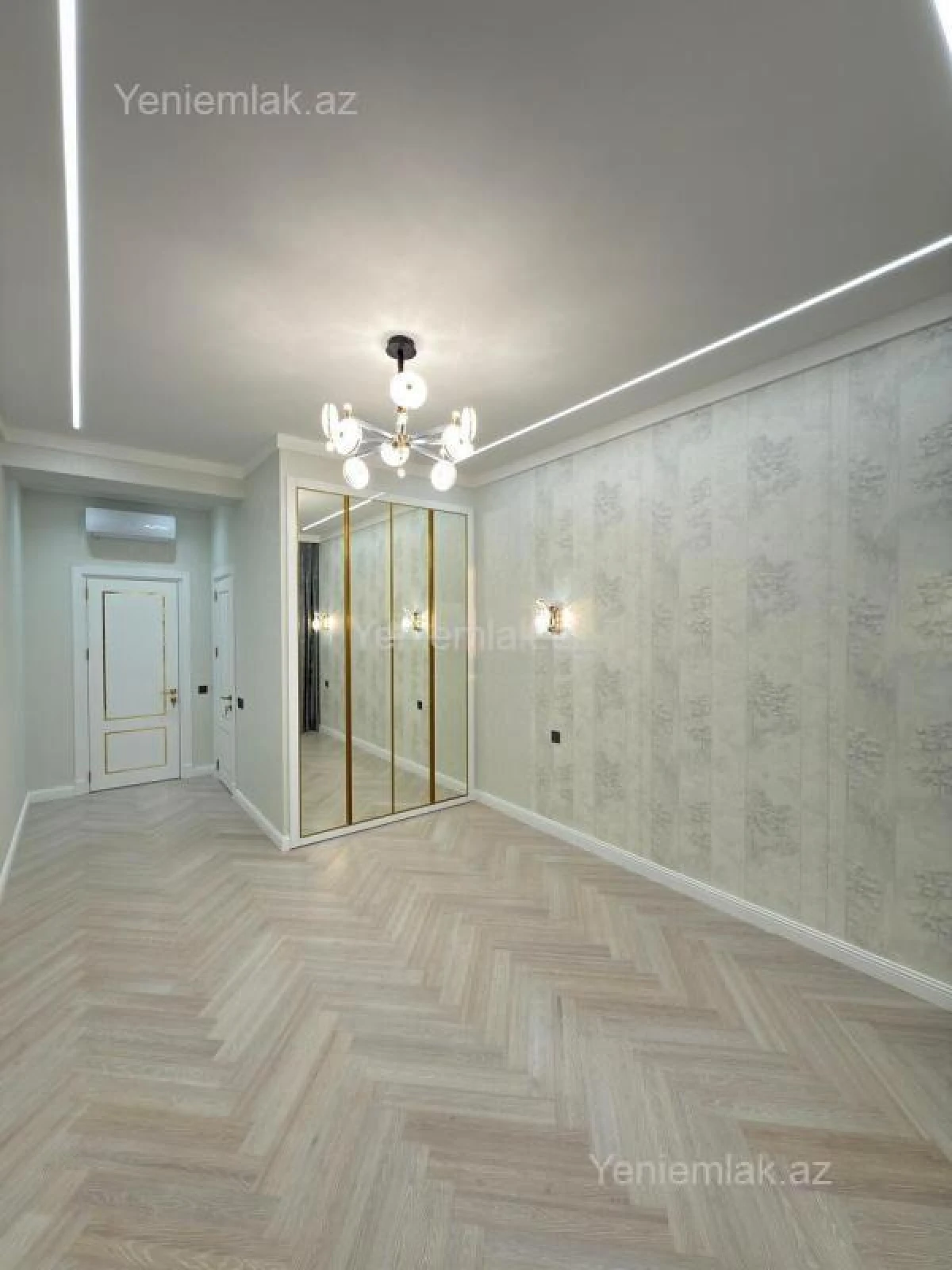 Satılır 4 otaqlı yeni tikili 160 m²