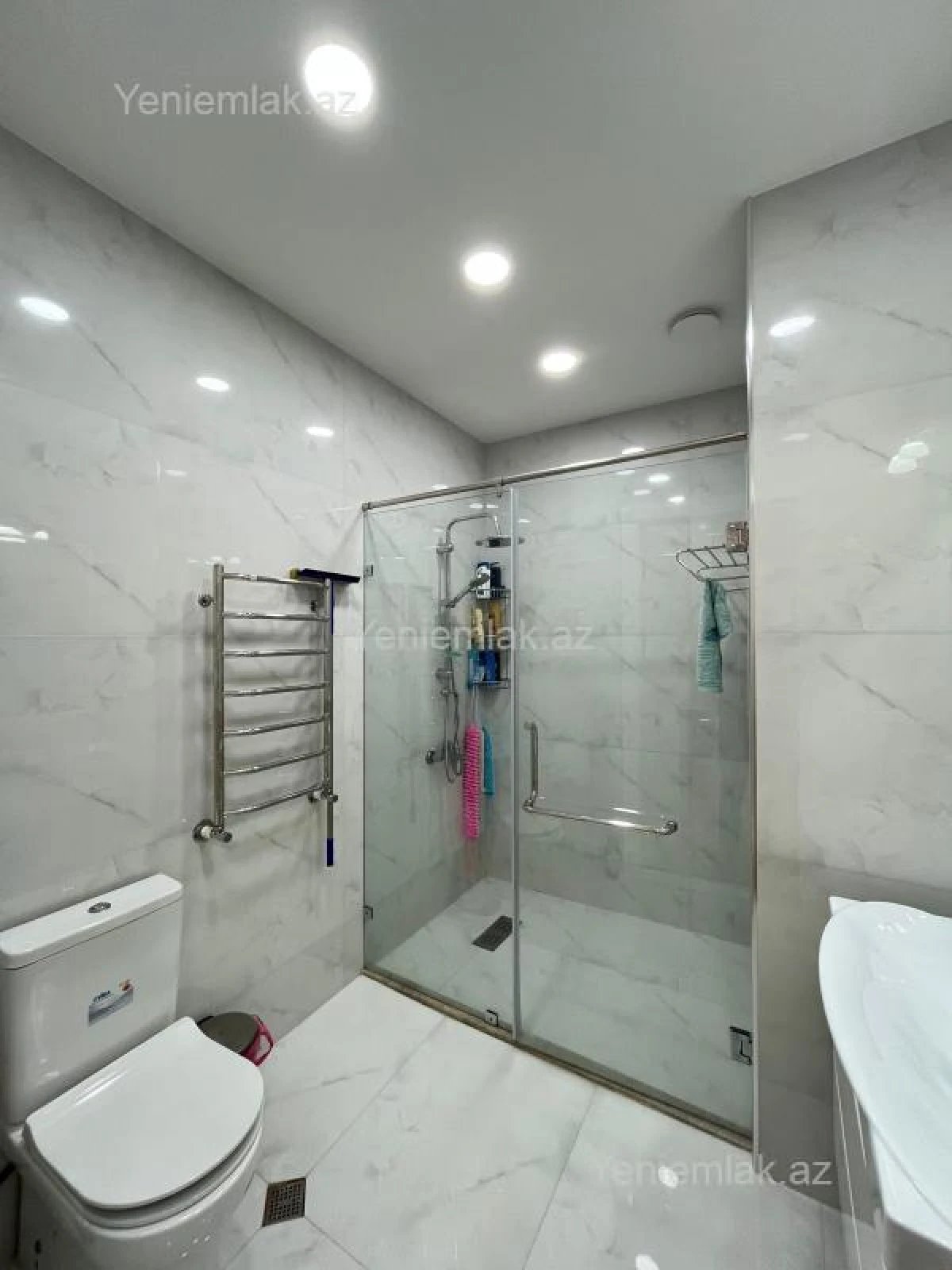 Satılır 3 otaqlı yeni tikili 140 m²