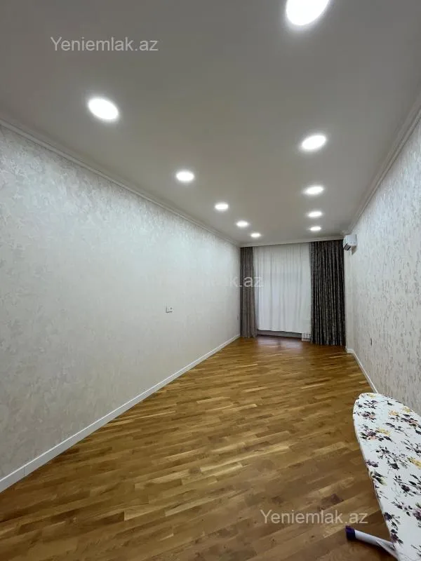 Satılır 3 otaqlı yeni tikili 140 m²