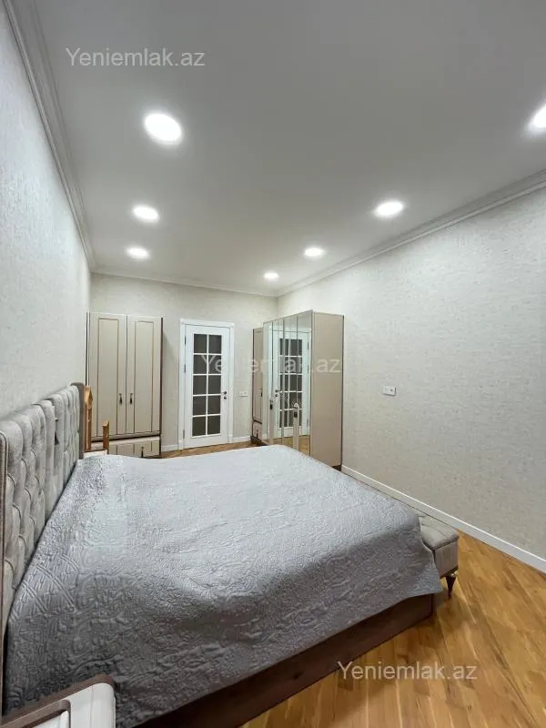 Satılır 3 otaqlı yeni tikili 140 m²