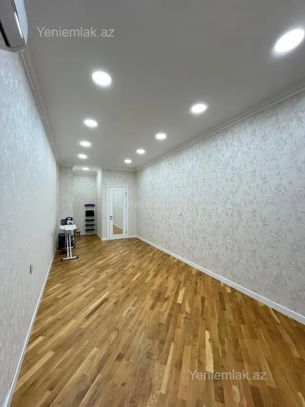 Satılır 3 otaqlı yeni tikili 140 m²