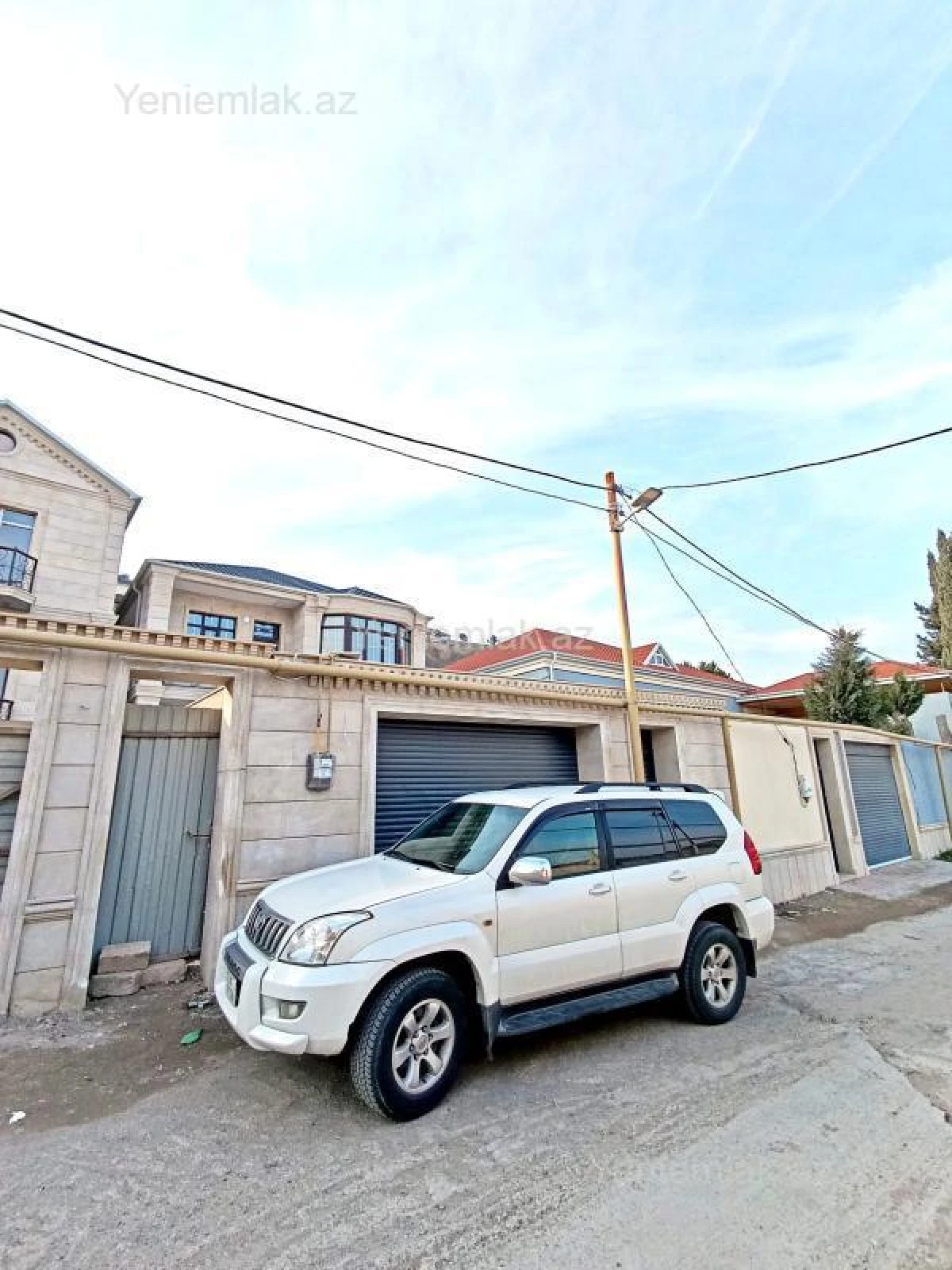 Satılır 6 otaqlı həyət evi 250 m²