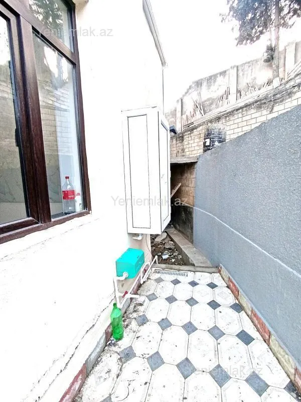 Satılır 6 otaqlı həyət evi 250 m²