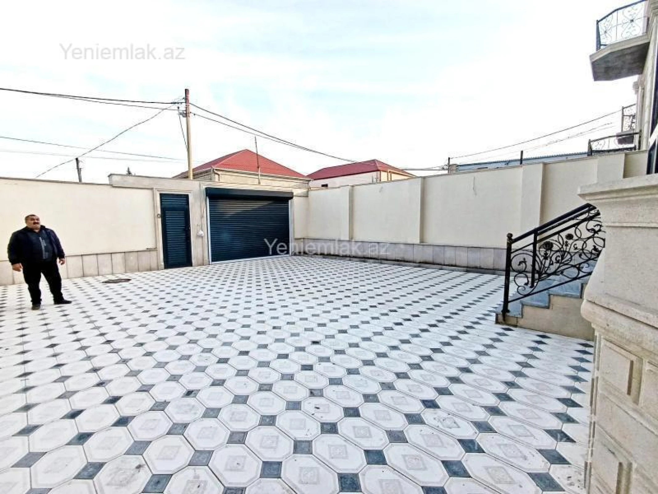 Satılır 6 otaqlı həyət evi 250 m²